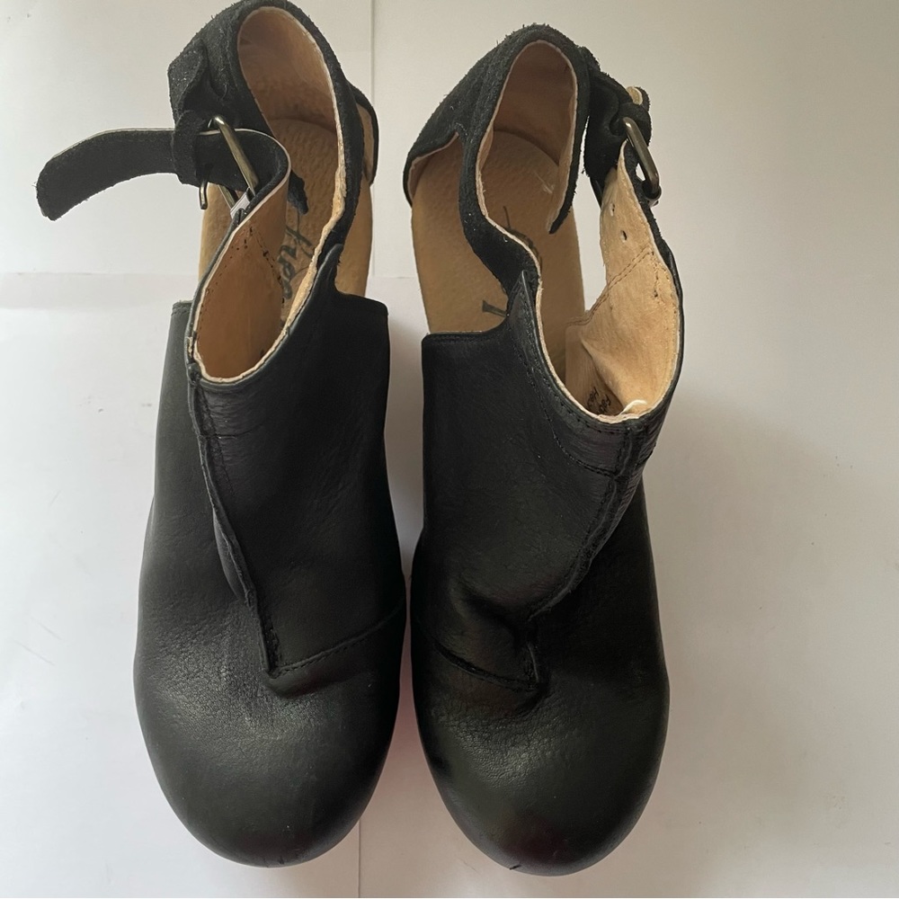 Free People Black and Brown Chunky Heel Shoes - Picture 2 of 10